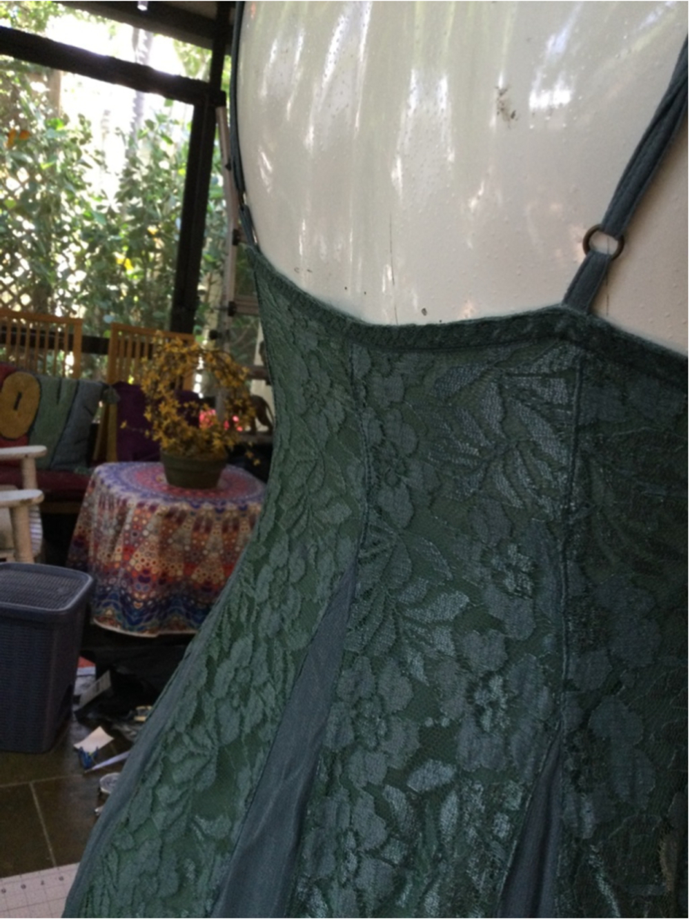 Women's FOREVER 21 Green Lace Maxi Dress L - Picture 4 of 5